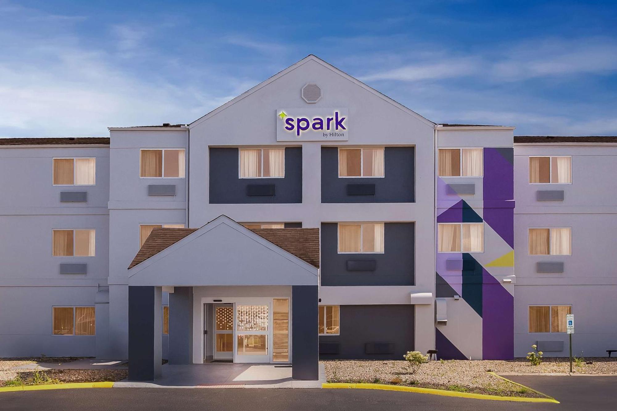 Spark By Hilton Springfield Southwest Exterior photo